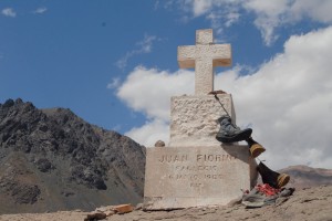 Historia de los ascensos: Cementerio de los Andinistas