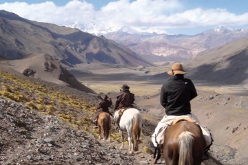 Cabalgata Cruce de los Andes